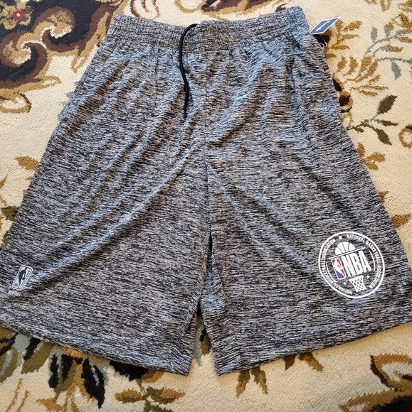 🏀🥇NBA Trainer Shorts - Picture 2 of 4